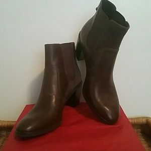 Brand New Anne Klein Bunty Booties!
